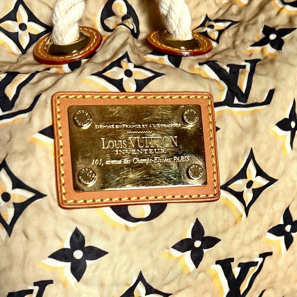 Authentic Louis Vuitton Monogram limited Edition Bulled MM - Picture 7 of 14